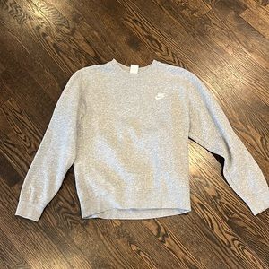 Crewneck Nike Sweatshirt. Size Men’s XS. Light gray